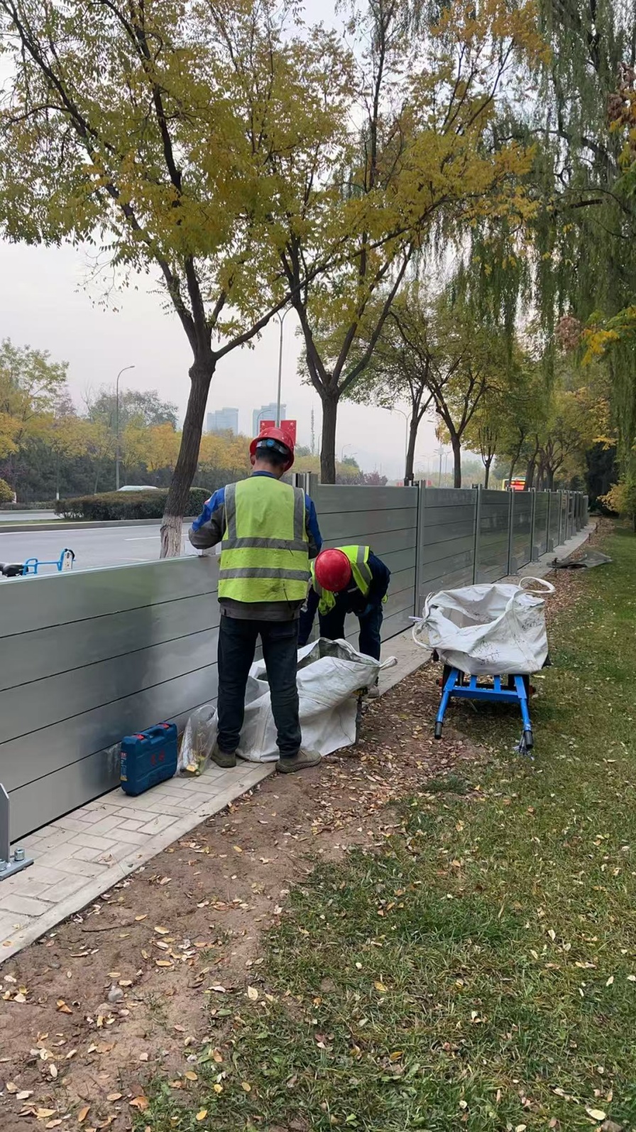 ��Ѵ�ڿƼ����ߣ������������Ͻ����ǽ��λ������С����ν�ա�